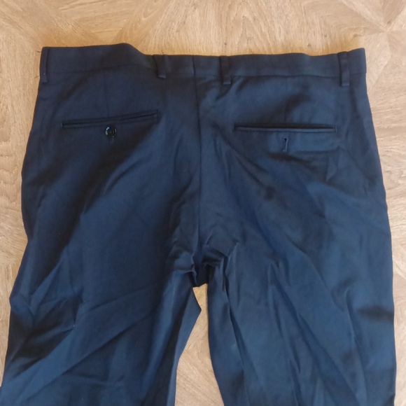 Express Performance Pants - Picture 3 of 3